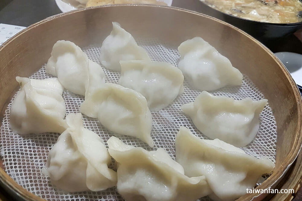 東門餃子館(金山南路/東門駅/餃子)ギョーザ