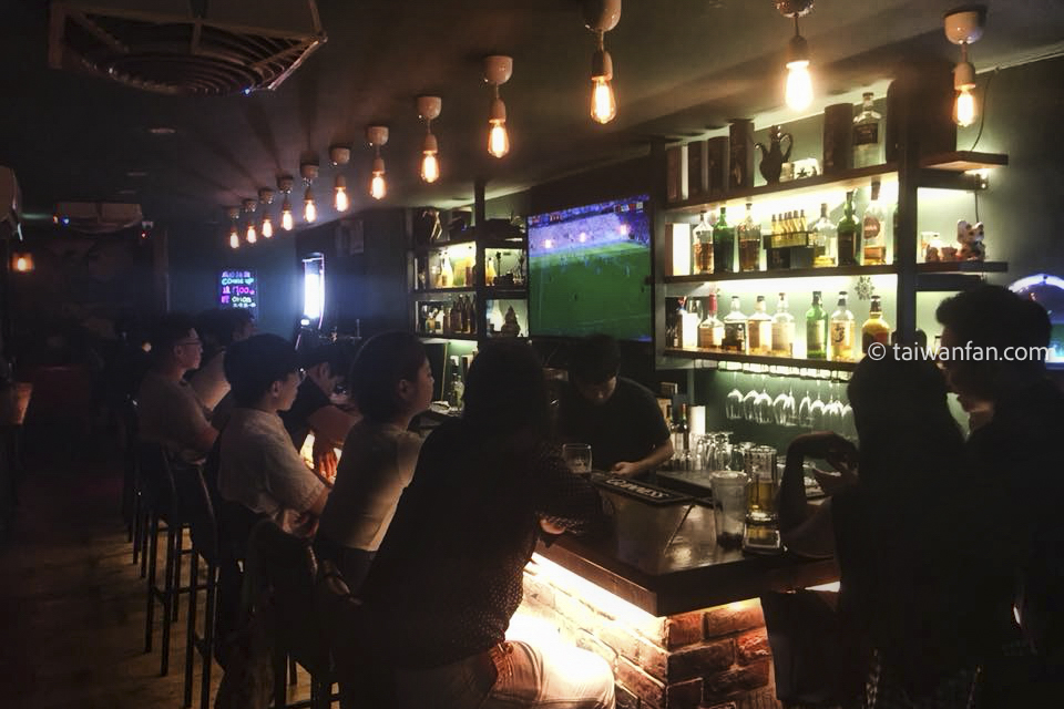 Woo house (七條通/林森北路/ バー/台北)